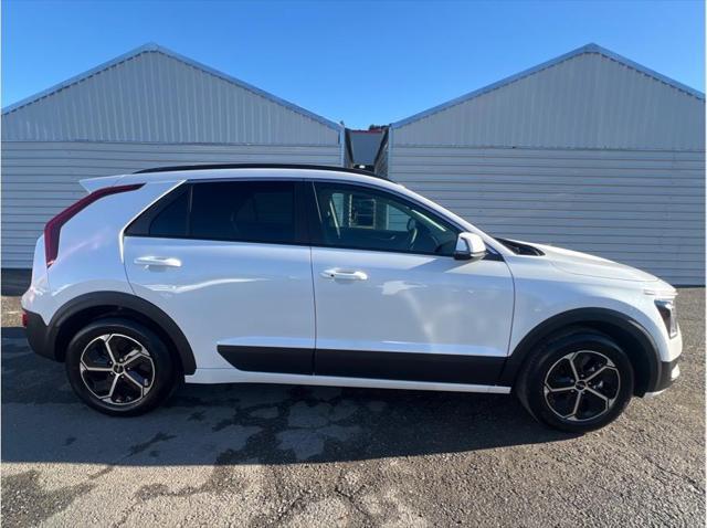 new 2025 Kia Niro car, priced at $31,735