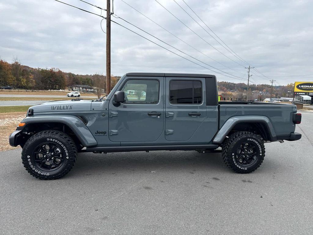 new 2026 Jeep Gladiator car, priced at $51,987