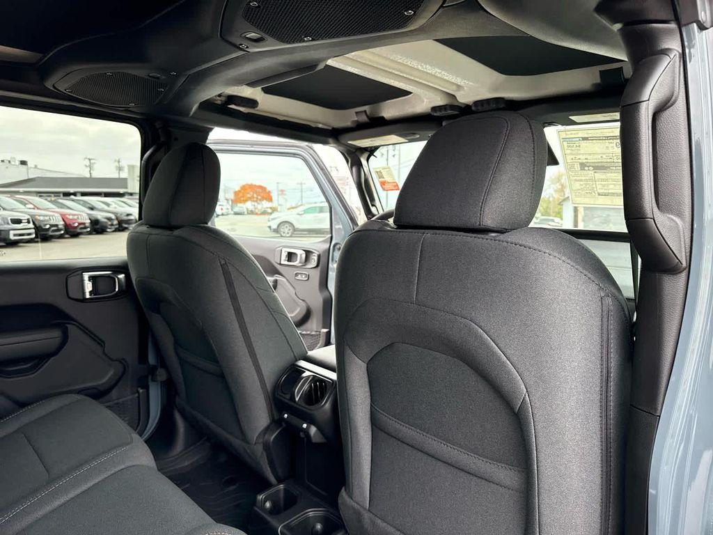 new 2026 Jeep Gladiator car, priced at $51,987