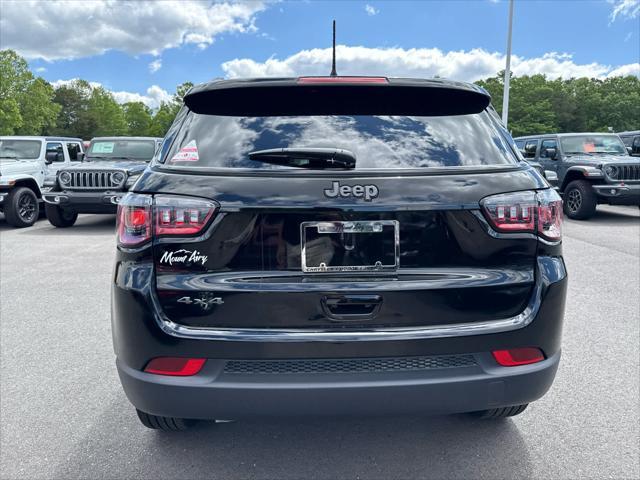 new 2025 Jeep Compass car, priced at $32,497