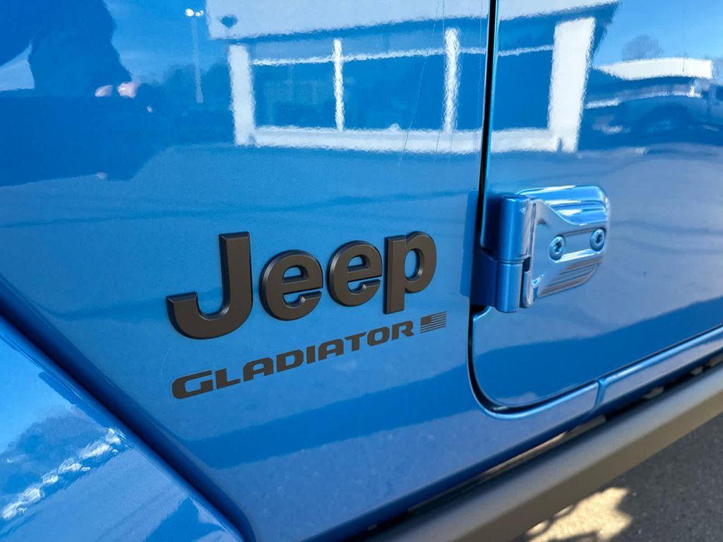 new 2026 Jeep Gladiator car, priced at $51,987