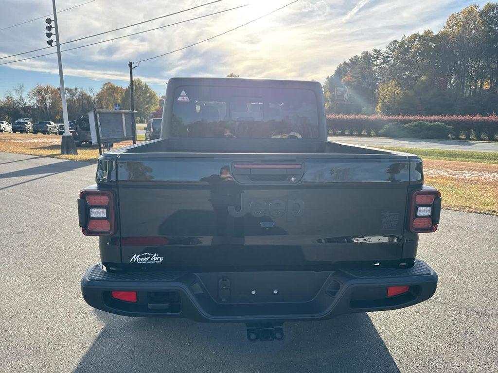 new 2026 Jeep Gladiator car, priced at $50,986