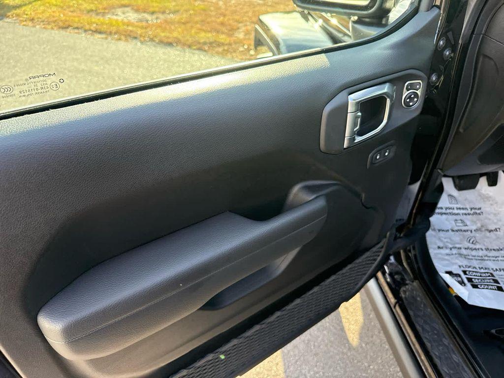 new 2026 Jeep Gladiator car, priced at $50,986