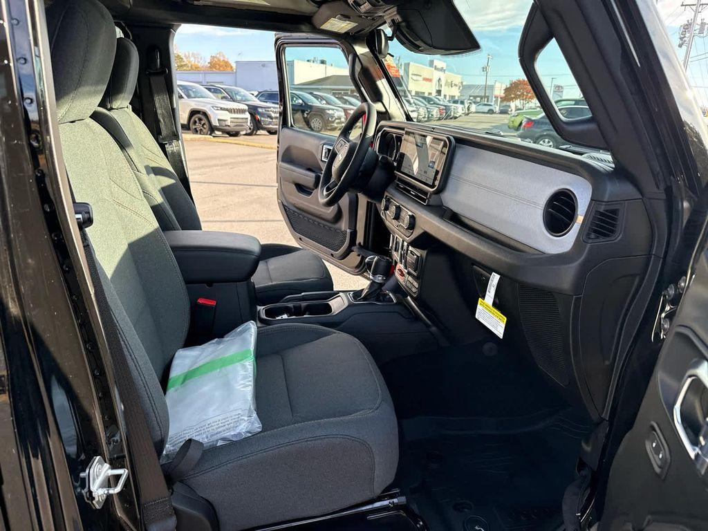 new 2026 Jeep Gladiator car, priced at $50,986