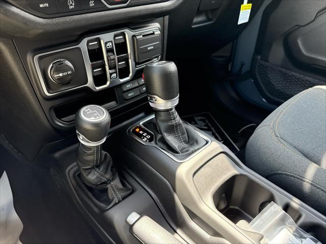 new 2025 Jeep Wrangler car, priced at $45,456