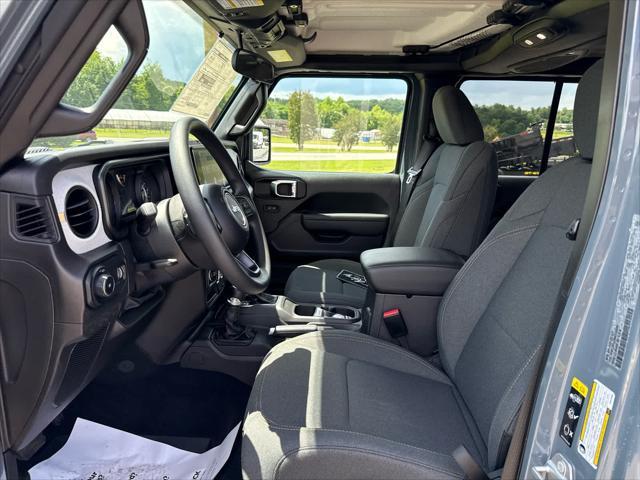 new 2025 Jeep Wrangler car, priced at $45,456
