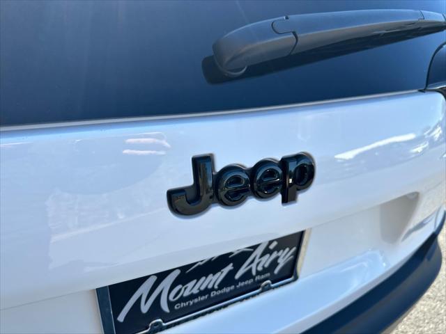 new 2023 Jeep Cherokee car, priced at $37,161