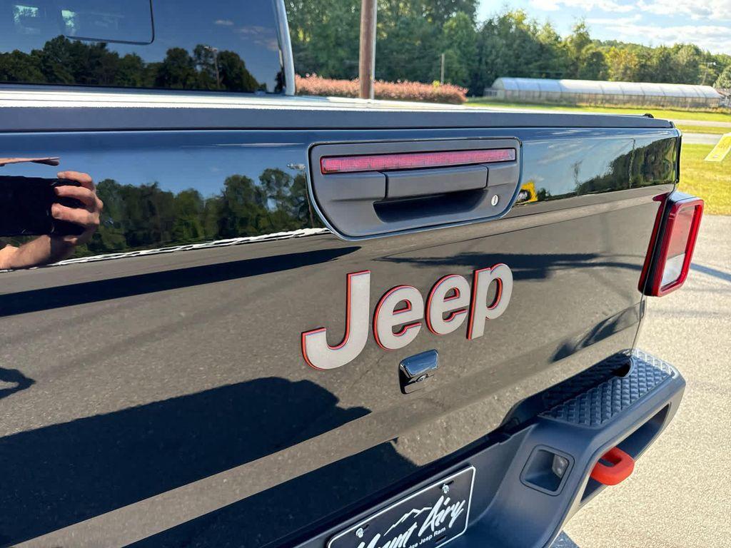 used 2021 Jeep Gladiator car, priced at $37,999