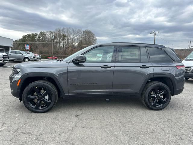 new 2025 Jeep Grand Cherokee car, priced at $43,600