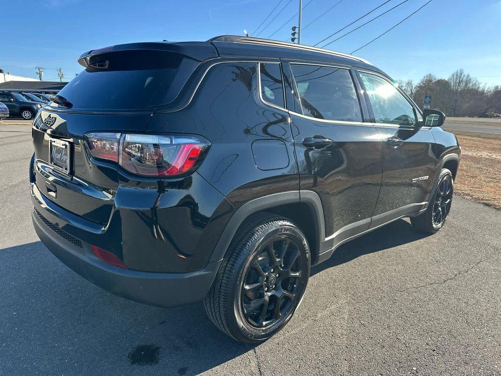 new 2025 Jeep Compass car, priced at $31,995