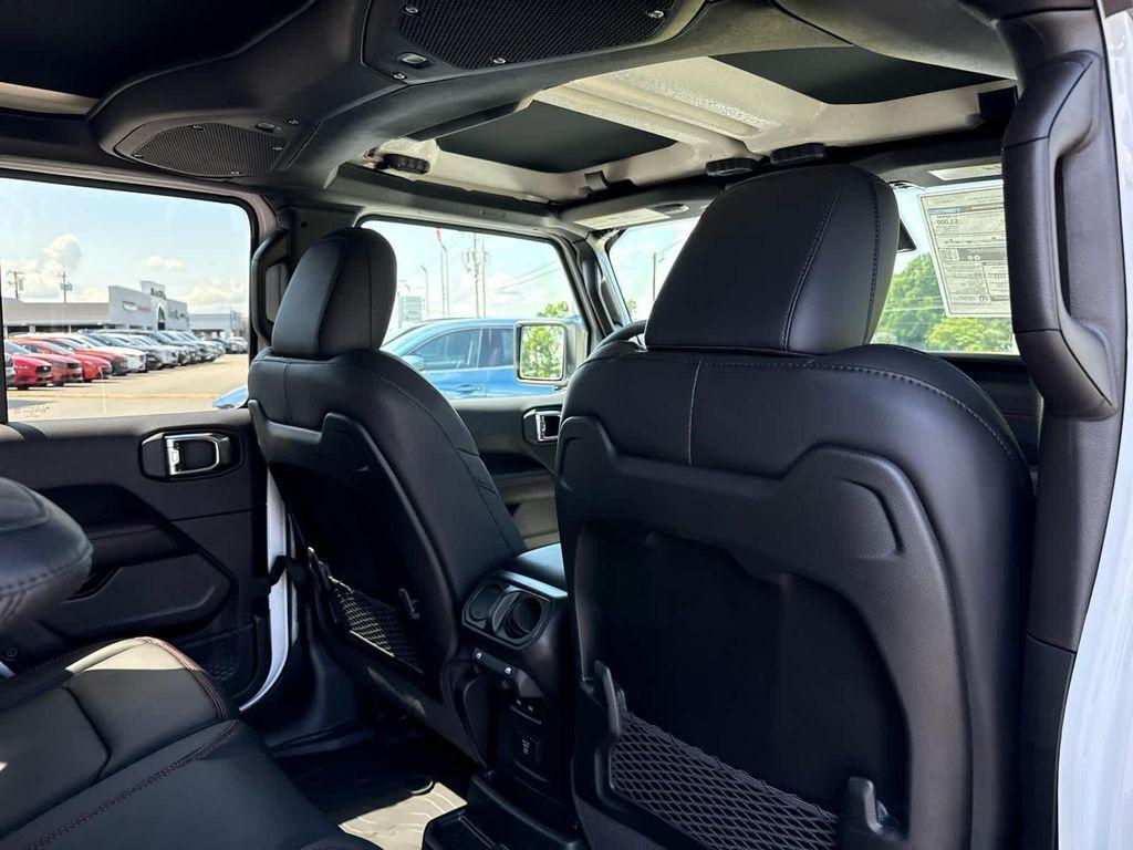 new 2025 Jeep Wrangler car, priced at $63,398