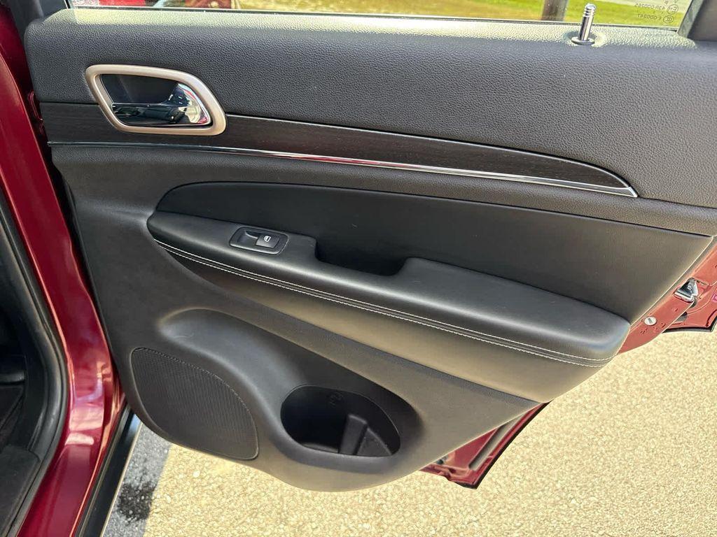 used 2017 Jeep Grand Cherokee car, priced at $11,497