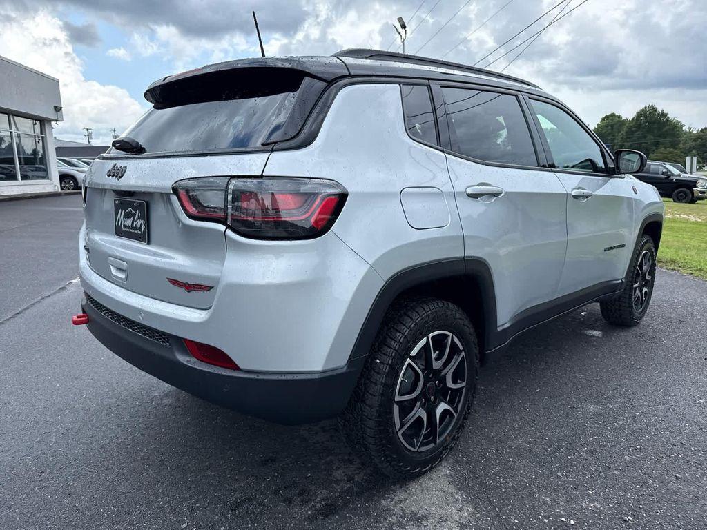 new 2025 Jeep Compass car, priced at $35,987
