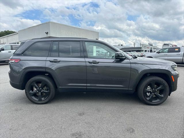 used 2023 Jeep Grand Cherokee car, priced at $38,997