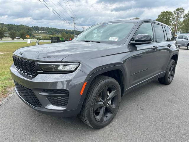 used 2023 Jeep Grand Cherokee car, priced at $38,997