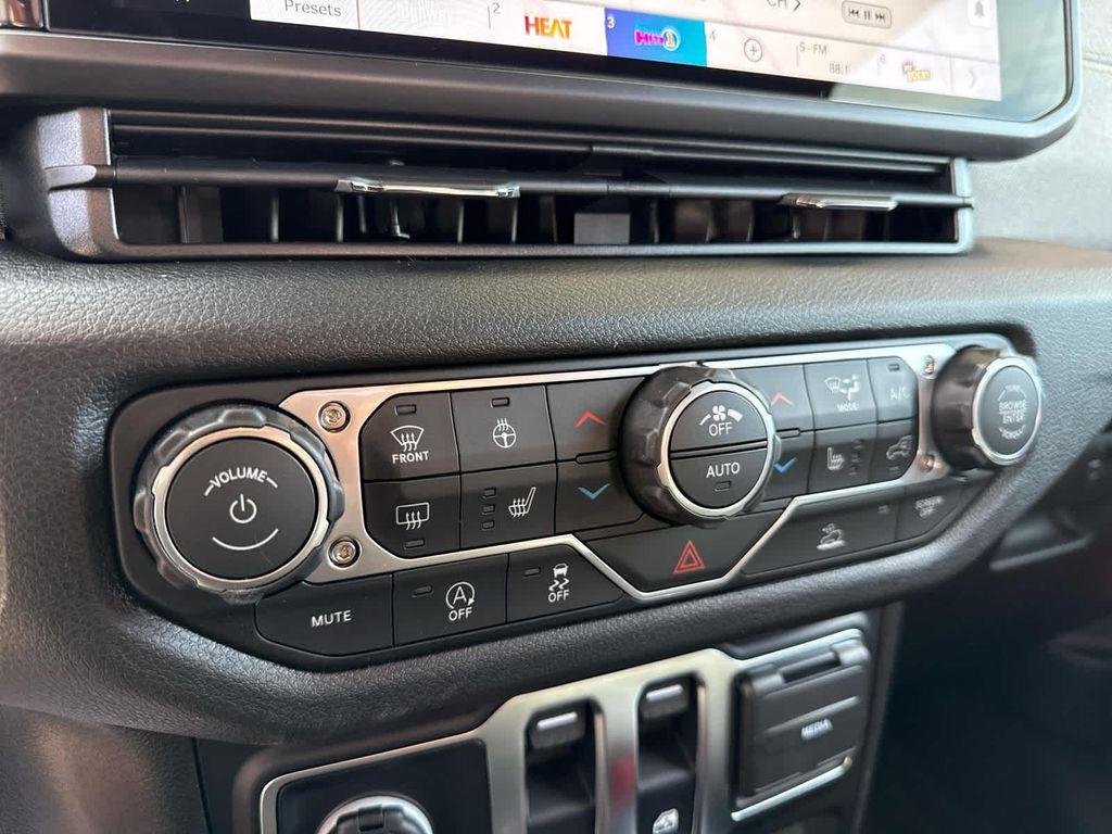 new 2026 Jeep Wrangler car, priced at $44,892