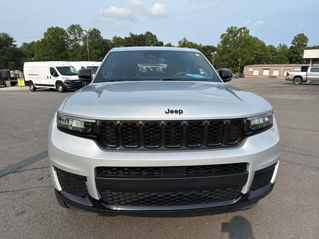 used 2022 Jeep Grand Cherokee L car, priced at $25,597