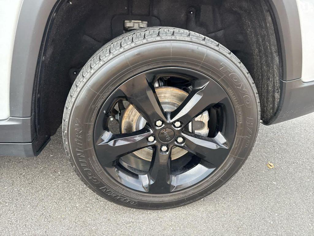 used 2022 Jeep Grand Cherokee L car, priced at $25,597