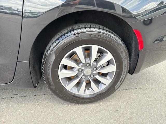 used 2020 Chrysler Pacifica car, priced at $14,797