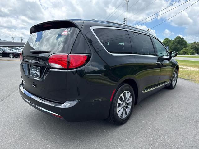 used 2020 Chrysler Pacifica car, priced at $14,797