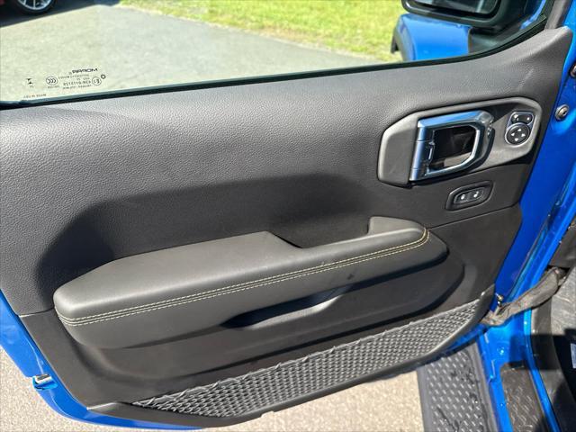 new 2025 Jeep Gladiator car, priced at $50,830