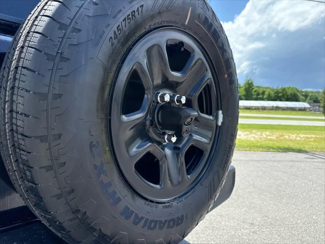 new 2025 Jeep Wrangler car, priced at $45,456