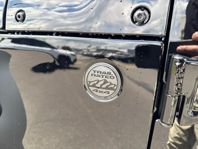 new 2025 Jeep Wrangler car, priced at $45,456