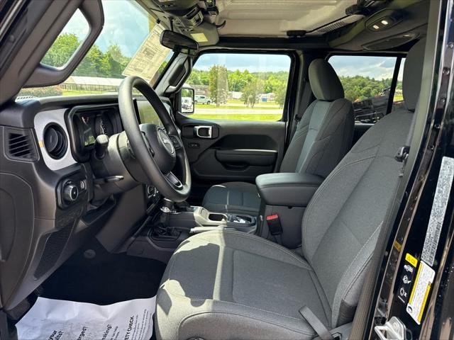 new 2025 Jeep Wrangler car, priced at $45,456