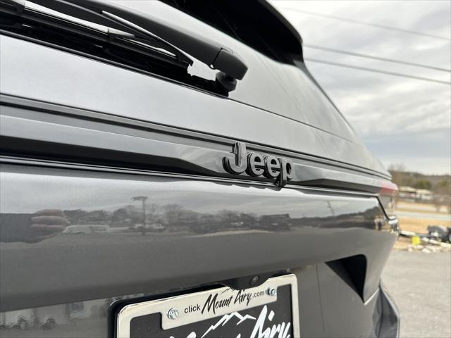 new 2024 Jeep Grand Cherokee car, priced at $46,782