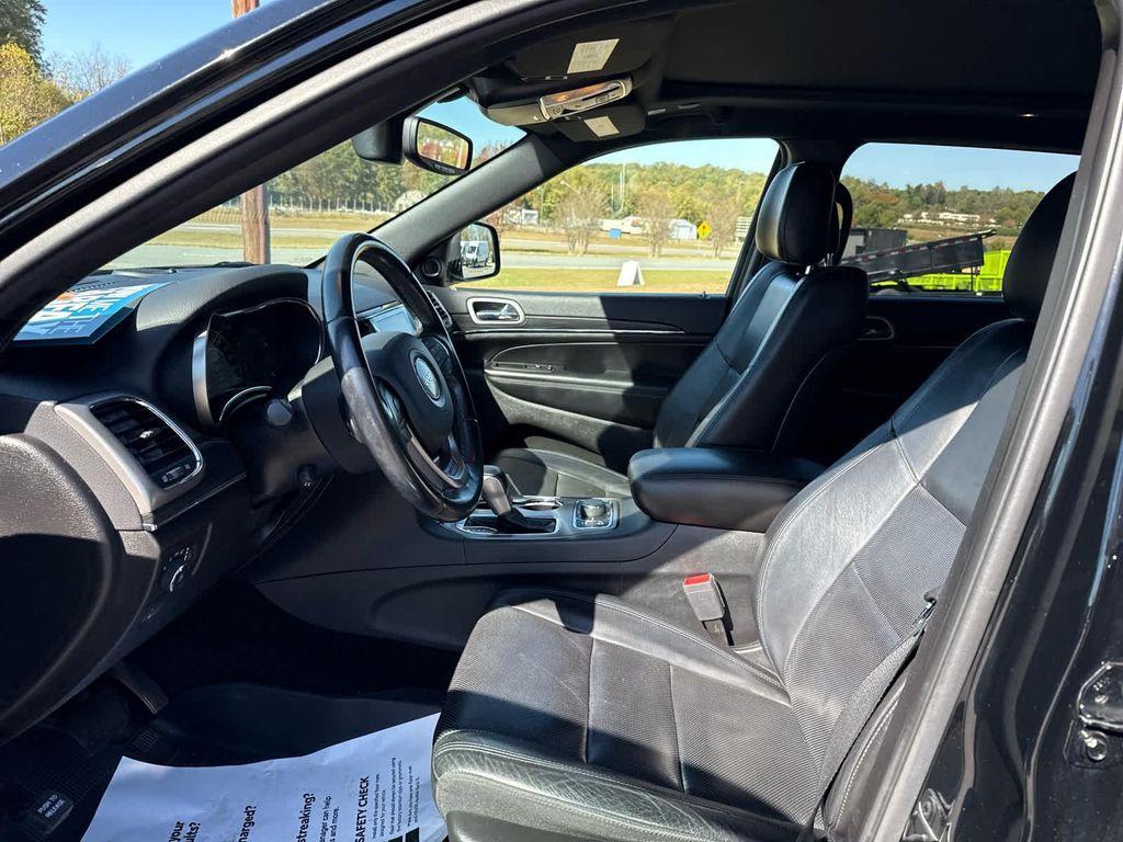 used 2021 Jeep Grand Cherokee car, priced at $23,597