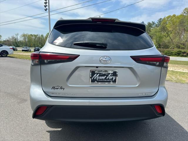 used 2024 Toyota Highlander car, priced at $44,397