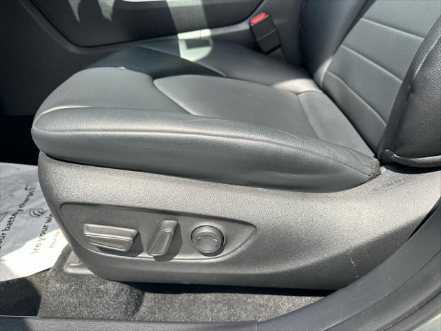 used 2024 Toyota Highlander car, priced at $44,397