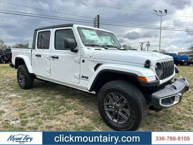 new 2025 Jeep Gladiator car, priced at $46,519