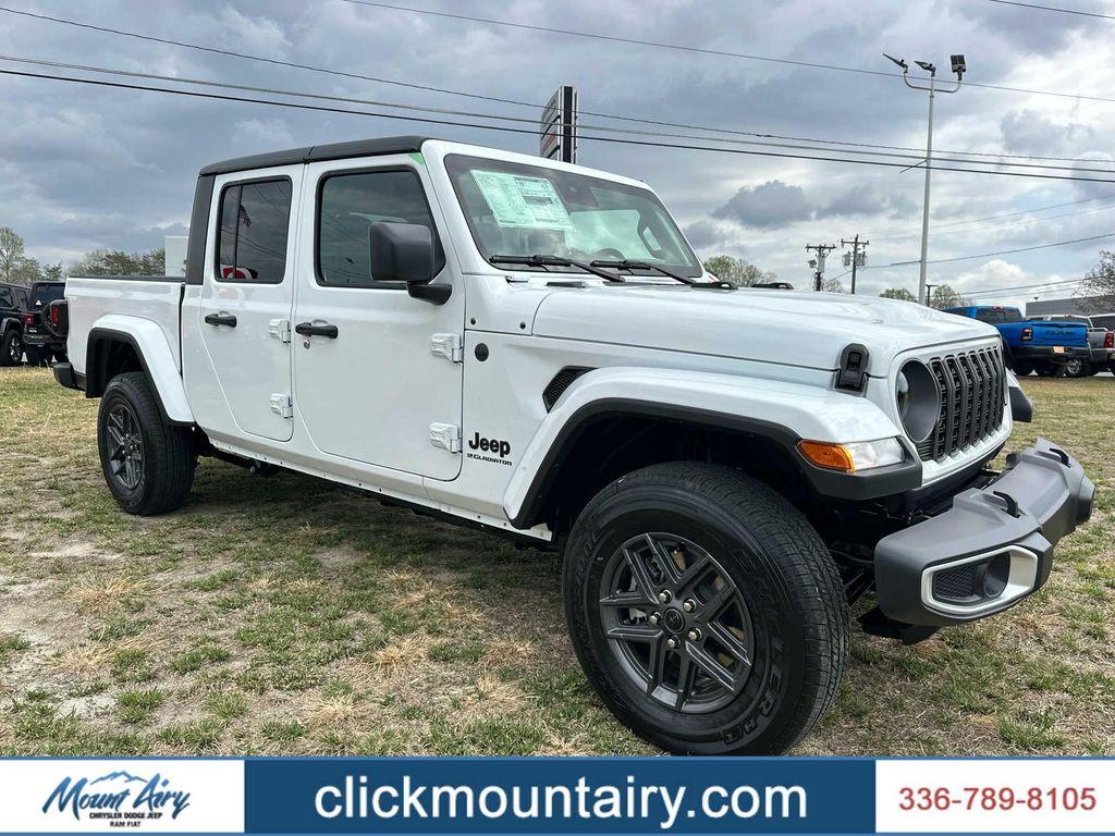 new 2025 Jeep Gladiator car, priced at $46,256