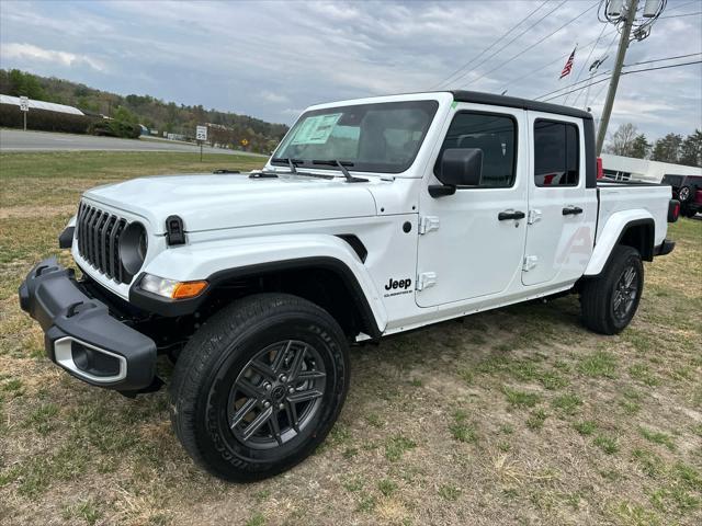 new 2025 Jeep Gladiator car, priced at $50,425