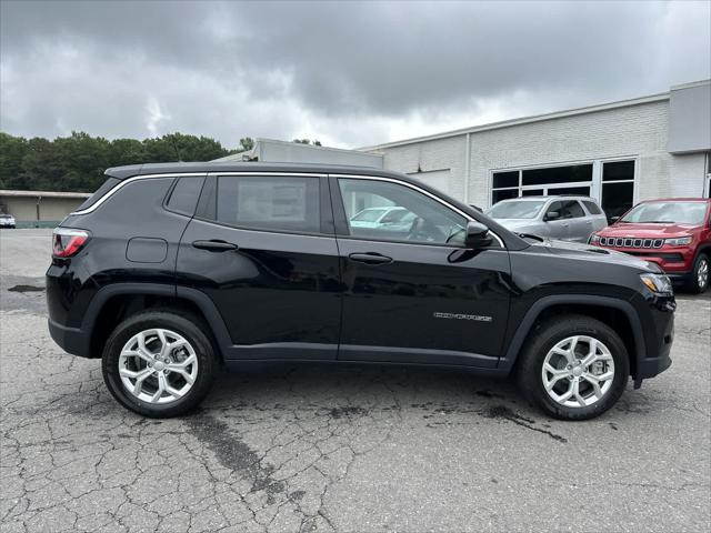 new 2024 Jeep Compass car, priced at $24,572