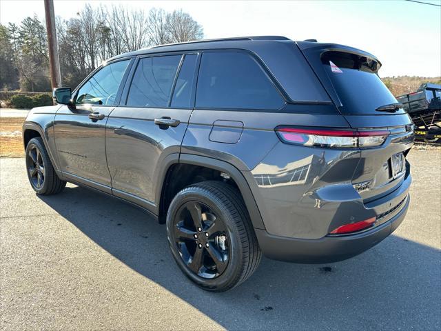 new 2025 Jeep Grand Cherokee car, priced at $51,762