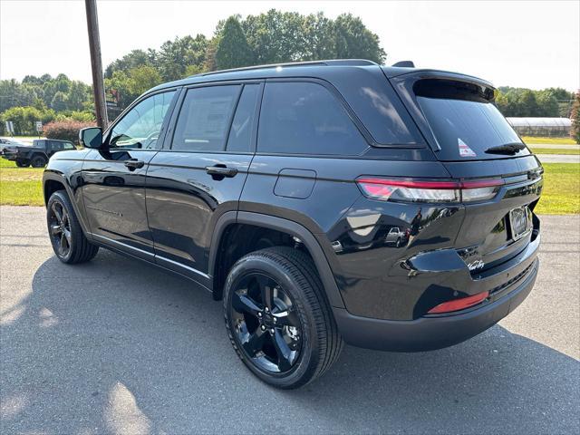 new 2024 Jeep Grand Cherokee car, priced at $45,233