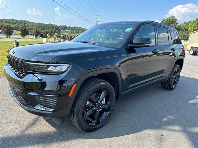 new 2024 Jeep Grand Cherokee car, priced at $45,233