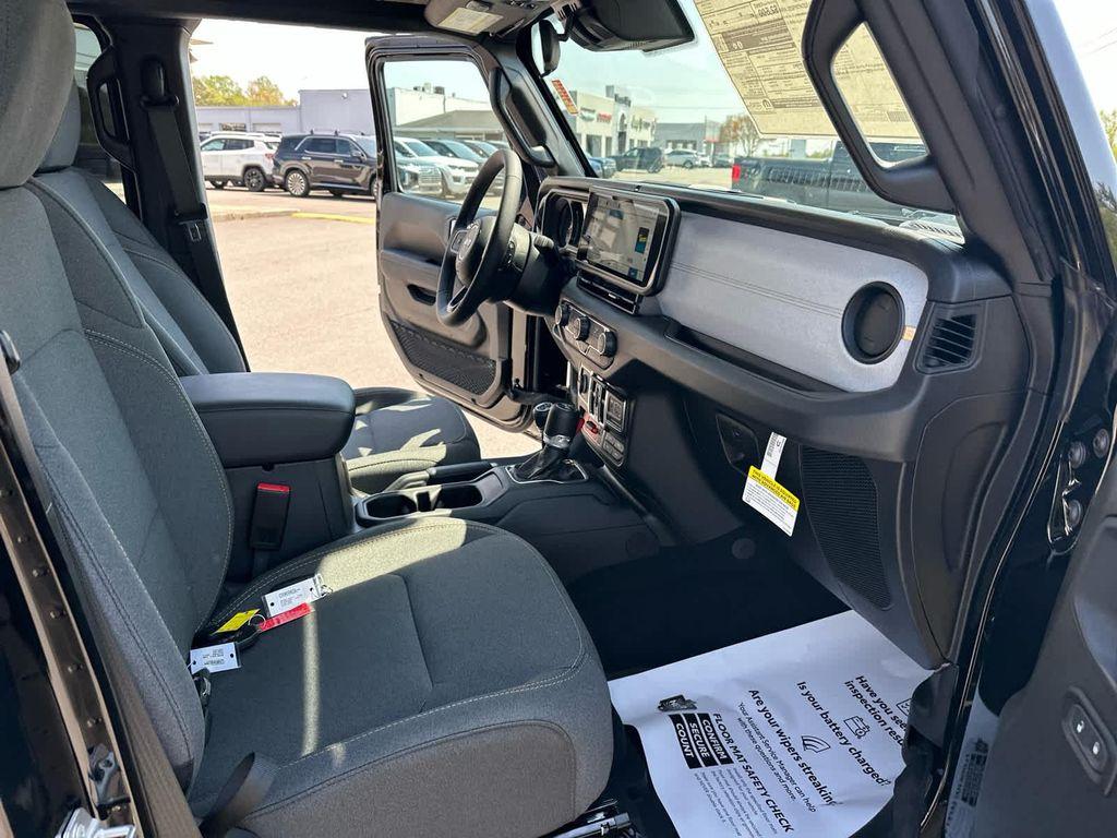 new 2025 Jeep Wrangler car, priced at $51,987