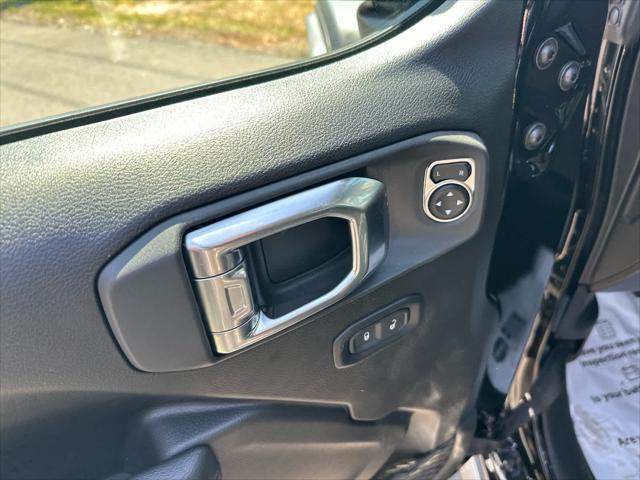 new 2025 Jeep Wrangler car, priced at $55,609