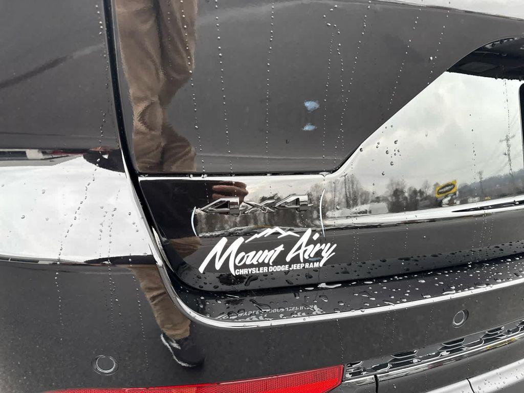 new 2025 Jeep Grand Cherokee car, priced at $45,797