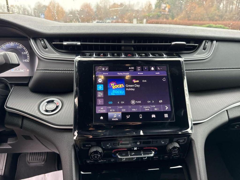 new 2025 Jeep Grand Cherokee car, priced at $45,797