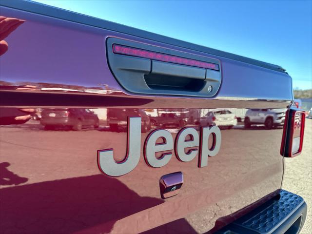 used 2022 Jeep Gladiator car, priced at $38,697