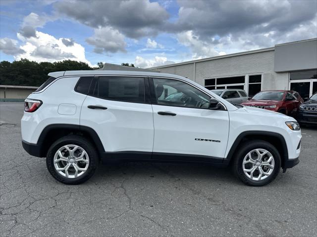 new 2024 Jeep Compass car, priced at $25,431