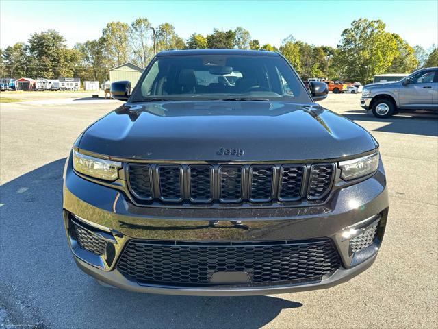 new 2025 Jeep Grand Cherokee car, priced at $50,471