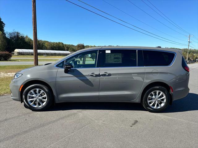 new 2025 Chrysler Pacifica car, priced at $50,194