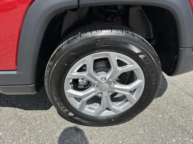 new 2024 Jeep Compass car, priced at $24,572