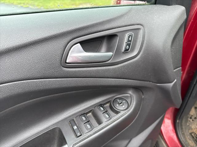 used 2014 Ford Escape car, priced at $9,999