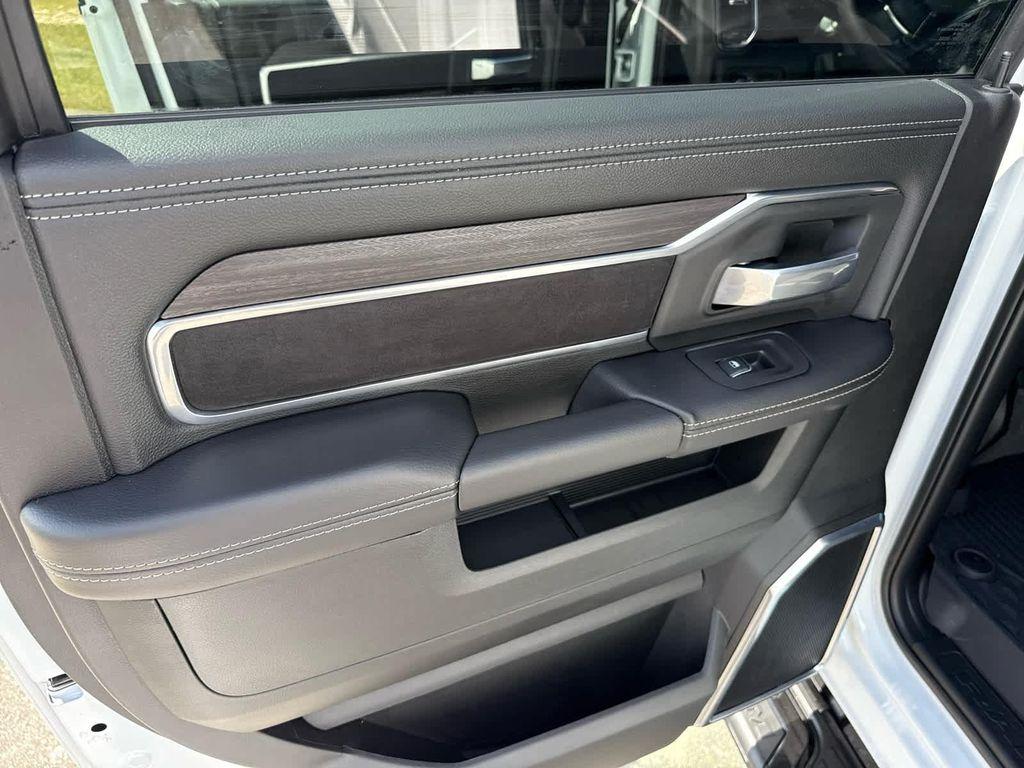 new 2025 Ram 2500 car, priced at $82,676